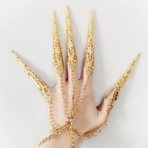 Long Finger Claw bracelet BNIB black - Picture 2 of 3